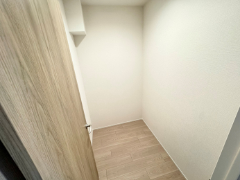 ���[�@���s�p�g�����N��A�G�߂��̂̉Ɠd�E�ߗނ��X�b�L���Ǝ��[�ł��܂��I