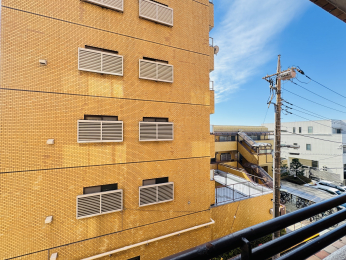 �Z�˂���̒��]�ʐ^�@-