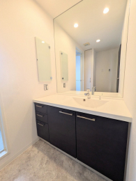 ���ʑ�E���ʏ��@���ʉ��ϑ���[�X�y�[�X�L�x�ł���