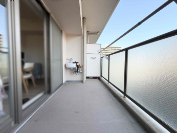 �o���R�j�[�@�o���R�j�[�ɂ̓X���b�v�V���N�t���ł���