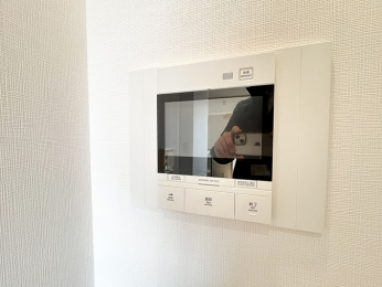 ���̑����ρ@���q���ɕ֗��A�s�u���j�^�[�t�C���^�[�z��