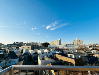 �Z�˂���̒��]�ʐ^�@-