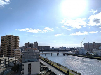 �Z�˂���̒��]�ʐ^�@���o���R�j�[�O�͎Ղ錚�����������A�z����E���]�ǍD�ł�