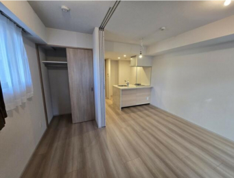 ���r���O�ȊO�̋����@��0.6���̍L���̃E�H�[�N�C���N���[�[�b�g������A�ו��������Ă����S�ł�