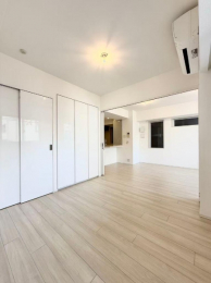 ���r���O�ȊO�̋����@���傫�ȑ����炽���Ղ�̌����̂荞�񂾖��邭�J���������邨�����ł�