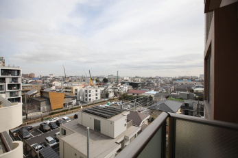 �Z�˂���̒��]�ʐ^�@-