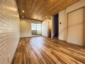 ���r���O�@2�ʍ̌��̂��ߖ��邭�g������Ԃł��I