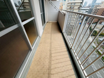 �o���R�j�[�@������̖��邢�o���R�j�[�ł�