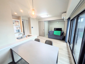 ���r���O�@�������LDK�ł��B�傫�ȑ��������������邢�ł���􏰒g�[�������B