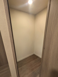 ���[�@��1���̔[�˂ł���