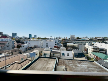 �Z�˂���̒��]�ʐ^�@�����邢�z�����~�蒍���o���R�j�[�͋C�y�Ƀ��t���b�V���ł����ԁB