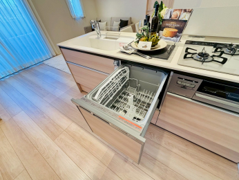 �L�b�`���@���L�b�`���͐H��@�t���Ȃ̂ŁA�Ǝ��̌������A�b�v��