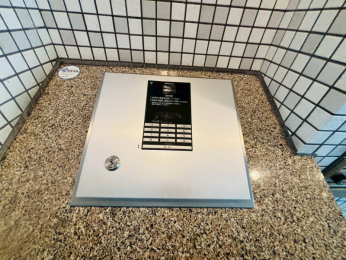 �G���g�����X�@-