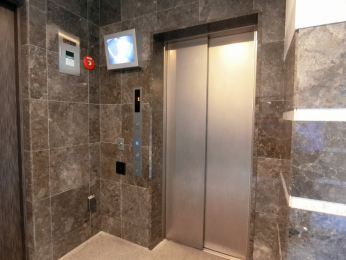 ���̑����p���@�G���x�[�^�[�ɂ��Ď��J�������������܂��̂ŁA���S���Ă��������܂�