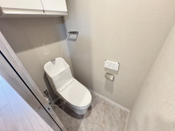 �g�C���@�g�C���̏㕔�Ɏ��[������A�ƂĂ��֗��I