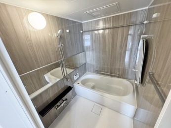 �����@�����g�[�����@�t���̂��߁A�N�����K�ɂ��߂������������܂�