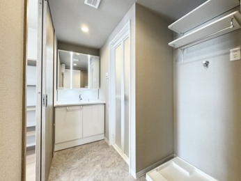 ���ʑ�E���ʏ��@�V���v���ȖO���̗��Ȃ����ʃX�y�[�X