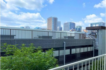 �Z�˂���̒��]�ʐ^�@-