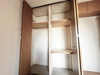 ���[�@���m���⏬���ȂǗl�X�Ȃ��̂����[���Ă��������܂�