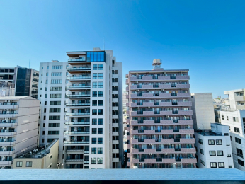 �Z�˂���̒��]�ʐ^�@-