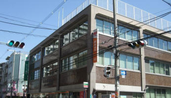 �@���{��X�֋ǂ܂œk����3��