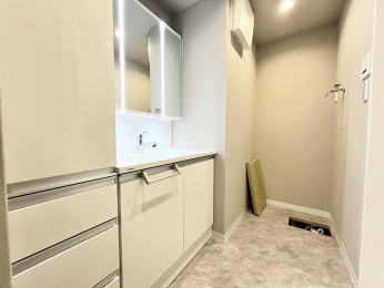 ���ʑ�E���ʏ��@���[�L�x�Ȑ��ʃX�y�[�X�ł�