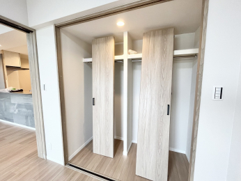 ���[�@���r���O���̎��[�X�y�[�X