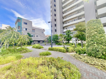 ���̑����p���@���ꂢ�Ɏ���ꂳ�ꂽ�A�͂���ۓI�ȋ��L�X�y�[�X