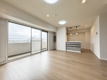 ���r���O�@����������o���R�j�[�ɖʂ��Ă���܂��̂ŗz������ǍD�ł���