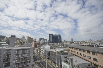 �Z�˂���̒��]�ʐ^�@-