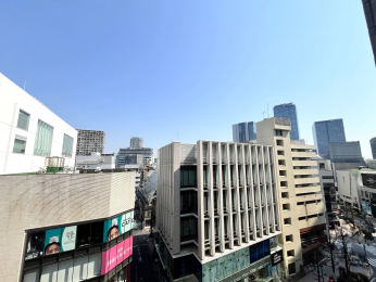 �Z�˂���̒��]�ʐ^�@-