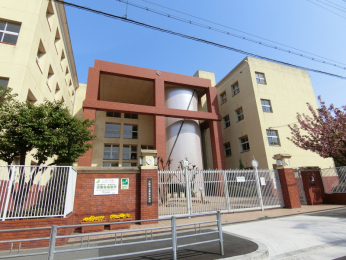 ���ӊ��@�^�Z���w�Z�܂Ŗ�1000��