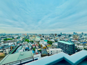 �Z�˂���̒��]�ʐ^�@-