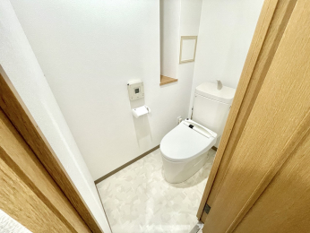 �g�C���@�������֍��t���̃g�C���ł�