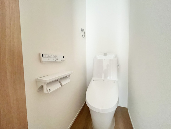 �g�C���@�������֍��t���̃g�C���ł�