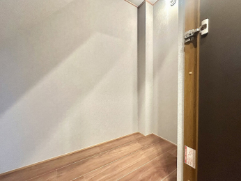 �@�֗��Ȍ��ւ̎��[�̂��ʐ^�ł���