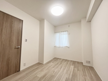 �m���@��5.0���B�e�����ɑ����������܂��̂ŕ��ʂ����ǍD�ł�