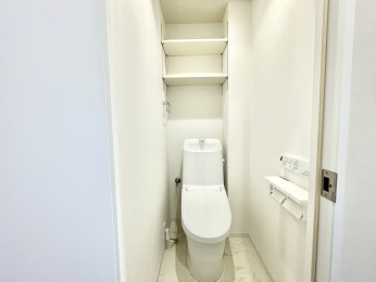 �g�C���@�������֍��t���̃g�C���ŔN�����K