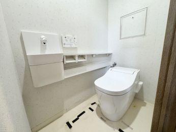 �g�C���@�������֍��t���̃g�C���ł���