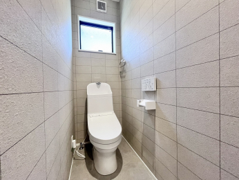 �g�C���@�Q�K�̃g�C���B�������֍��t���ł�