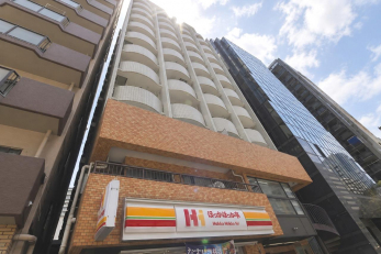 ���n�O�ώʐ^�@��1983�N���z�̃}���V�����ł���w�ߍD���n�����ł��I