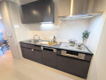 �L�b�`���@�f�B�X�|�[�U�[�A�H���A�^�b�`���X����t����W2700�̃V�X�e���L�b�`���ł��B